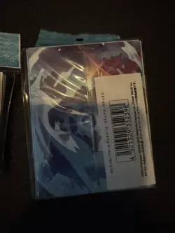 Pokemon Incandescent Arcana Latios and Latias bundle: card sleeves & Deck Box - Image 3