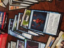 40 MtG Spider-Man Lot of Blue Common, Uncommons, Land, Legendary, 1 Foil SPM 045 - Image 3