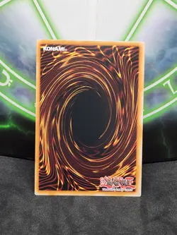 Yugioh Dark Magician MAGO-EN002 Premium Gold Rare 1st Edition NM - Image 2