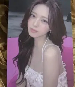 Yuna K-pop 4 Set ACG Anime Girls Cards Special - Image 3