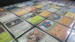 Pokemon TCG Sammlung 54 Karten / Near Mint / Holo & Mehr + Hullen Deutsch - Image 2