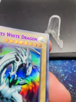 Yugioh Blue-Eyes White Dragon LDS2-EN001 (PURPLE) Ultra Rare 1st Edition LP - Image 3