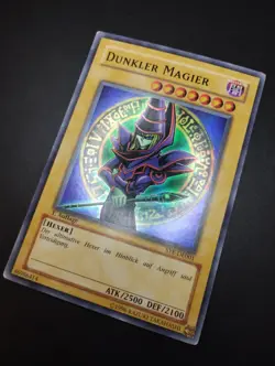 YUGIOH 2004 | DARK MAGICIAN | SYE-DE001 | 1ST EDT | GERMAN | GOOD - VG (PLAYED) - Image 3