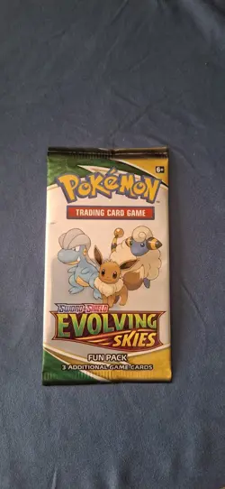 Evolving Skies -Pokemon TCG - Fun Pack Booster Factory Sealed (3 Cards) - Image 1