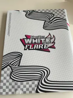 Reshiram 9-Pocket Binder - White Flare - Pokemon TCG [New] - Image 2