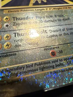 Zapdos 19/110 Legendary Collection Reverse Holo Foil 2002 Pokemon WoTC - Image 3