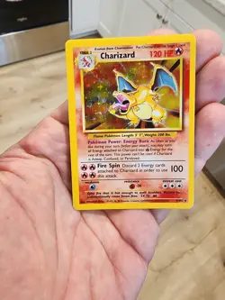 Charizard Pokemon Card Holographic Rare base set 4/102 - Image 3