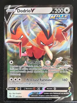 Carte Pokemon Dodrio V 201/264 EB08:Poing de Fusion Epee Bouclier - Image 2