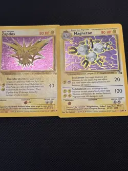 Pokemon TCG: Vintage Fossil 25 Card Lot: 2 Holo Rare + 1 First Ed. Zapdos Swirl - Image 1