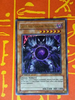 YUGIOH CAIUS THE SHADOW MONARCH ULTRA RARE 1ST MODERATE PLAY SDDE-EN001 - Image 1