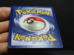 1st Edition Venomoth 13/64 Holo Jungle Pokemon Card (Light Played) - Image 4