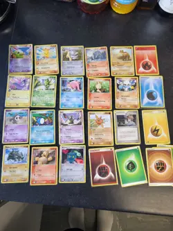 Pokemon TCG 40 + Card Bundle Common Mixed Sets Vintage Delta Spiches Trainer - Image 1