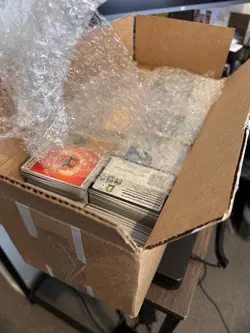 Pokemon Bulk Lot - 5000 + Cards 10KG Non Holo & Reverse Holos Rares Near Mint - Image 4
