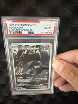 Pokemon 2024 SFA en Houndoom Illustration Rare Card #066/064 PSA 10 - Image 1