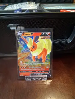 Flareon V SWSH149 SWSH: Sword & Shield Promo Cards Holo - Image 1