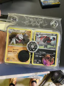 Vintage Pokemon Trading Card Game Black&White Trainer Kit - Image 1