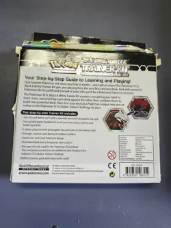 Vintage Pokemon Trading Card Game Black&White Trainer Kit - Image 4