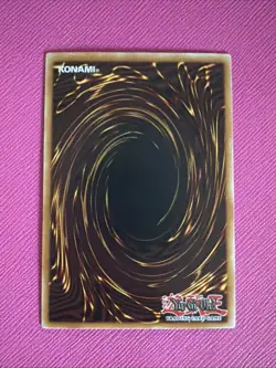 Yugioh Gladiator Beast Heraklinos TU02-EN000 Ultimate Rare LP - Image 2