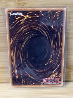 Blue-Eyes White Dragon SDK-001 Ultra Rare Holo Yugioh Card - Image 2