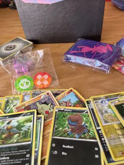 Pokemon TCG: Sword & Shield Fusion Strike Elite Trainer Box Card Sleeves More 820650809330 - Image 3