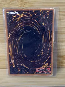 Dark Magician Girl CT2-EN004 Secret Rare Limited Edition Holo Yugioh Card - Image 2