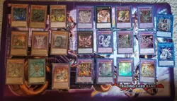 Yugioh Cyber Dragon/Cyberdark Deck; comes with sleeves, deckbox, and Extras - Image 2