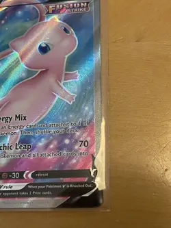 Pokemon TCG Swsh08: Fusion Strike Mew v Full Art Holo Ultra Rare Card 250/264 - Image 4
