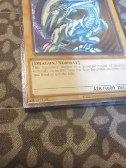 YUGIOH Blue-Eyes White Dragon OP28-EN001 Ultimate Rare NM Unlimited - Image 4