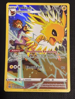 2022 POKEMON BRILLIANT STARS TRAINER GALLERY JOLTEON TG04/TG30 ULTRA RARE HOLO - Image 1