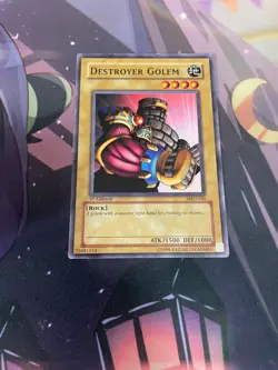 YUGIOH - DESTROYER GOLEM - COMMON - 1ST EDITION - LP - MRD - Image 1