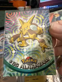 Alakazam #65 - NON-HOLO - SERIES 1 - TOPPS Pokemon Card - Blue H43 - Image 1
