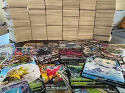 (JP) Pokemon 1000+ Card Lot - 30 Holos - Guaranteed V/VMAX - Bulk Collection - Image 1