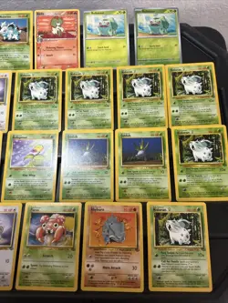 (30) Pokemon Card ALL VTG Lot Cards 1999 SET Jungle Rhyhorn Nidoran Delta Specie - Image 4