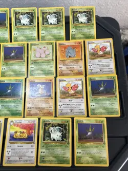 (30) Pokemon Card ALL VTG Lot Cards 1999 SET Jungle Rhyhorn Spearow Nidoran - Image 4
