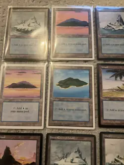 Lot of (25) 1995 Magic The Gathering Island Land Cards - Image 4