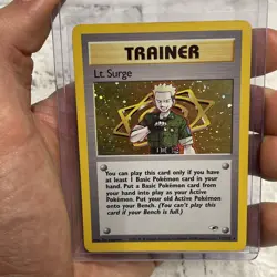 Pokemon Lt. Surge Trainer 17/132 - Holo Pokemon Card - Gym Heroes - LP Vintage - Image 1