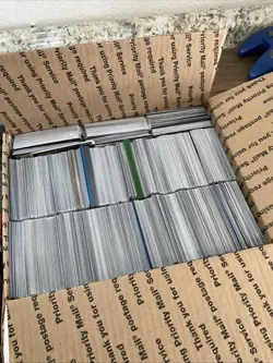 Around 3000 Magic The Gathering Cards Vtg Various Years Holo Sleeves Lot 1 - Image 1