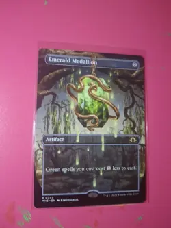 MTG Emerald Medallion (Borderless) Modern Horizons 3 NM - Image 2