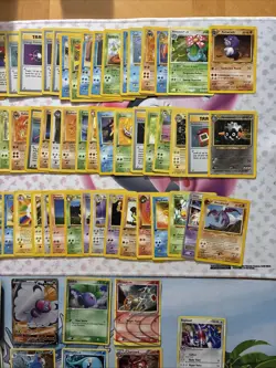 Vintage & Modern Pokemon Card Lot WOTC Holo Etc Venusaur Charizard Mewtwo - Image 4