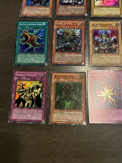 LOT OF 20 YU-GI-OH! VINTAGE HOLO CARDS 1996 USED SPHINX DRAGON IRON KNIGHT GUARD - Image 5