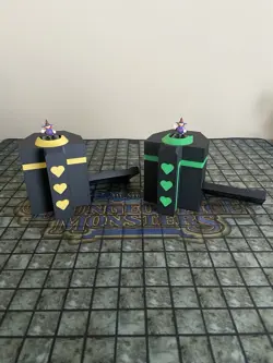 Yugioh Dungeon Dice Monsters Custom Heart Counter + Crest Counter Holder BLK/G/Y - Image 4