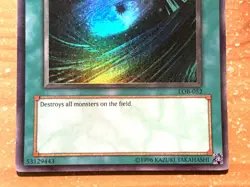 yugioh Dark Hole LOB-052 Super Rare North American Near Mint - Image 3