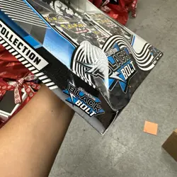 Pokemon Scarlet And Violet Black Bolt Binder Collection New *BOX DAMAGED* - Image 2