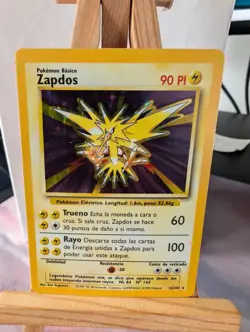 Pokemon TCG Zapdos 16/102 Base Set Italian Light Played - Image 1