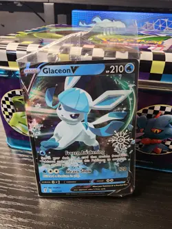Glaceon V - (Holiday Calendar) 040/203 Miscellaneous Cards & Products Holo - Image 1