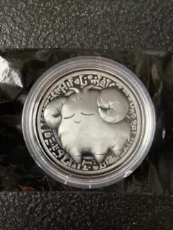 Yugioh Neo Spacian Grand Mole Silver Coin + Case - Image 1