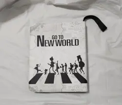 One Piece New World Card Binder Fits 900 Cards w/ 50 Removable Sleeves New - Image 2