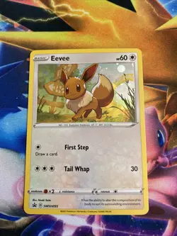 Eevee Holo SWSH095 Black Star Promo Pokemon TCG Near Mint - Image 1