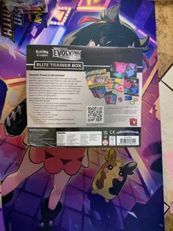 Pokemon TCG Sword & Shield Evolving Skies Elite Trainer Box- READ - Image 3