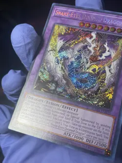 Snake-Eyes Doomed Dragon Secret Rare SUDA-EN035 Near Mint 1st Ed Yu-Gi-Oh! - Image 2